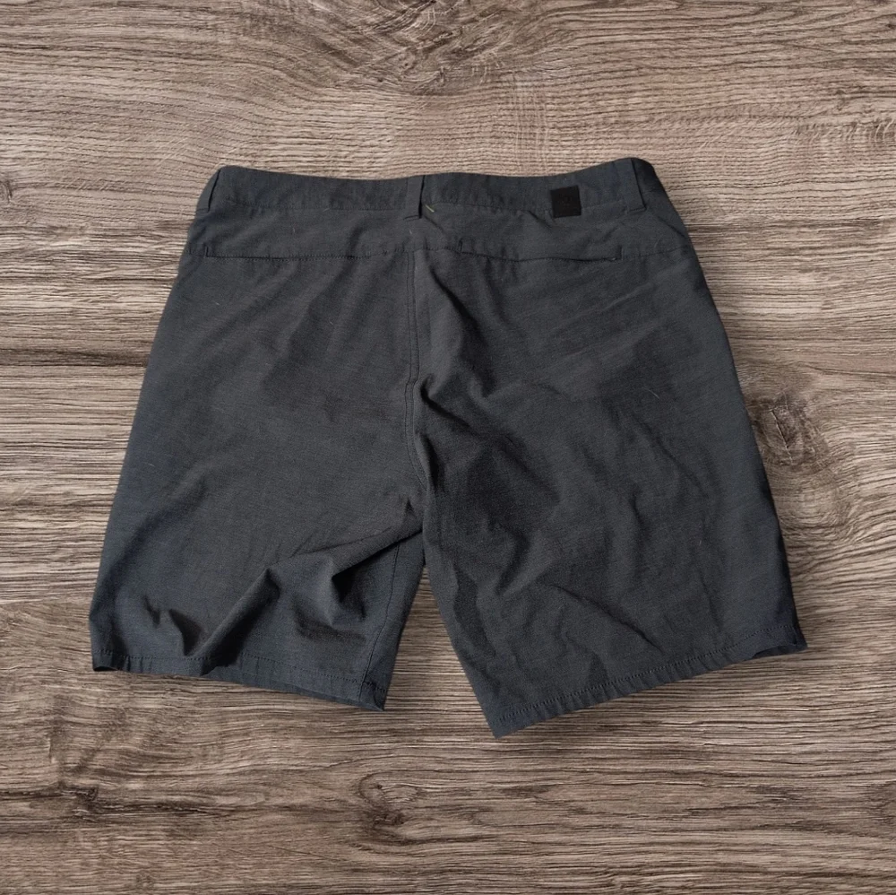 Vuori Aim Short